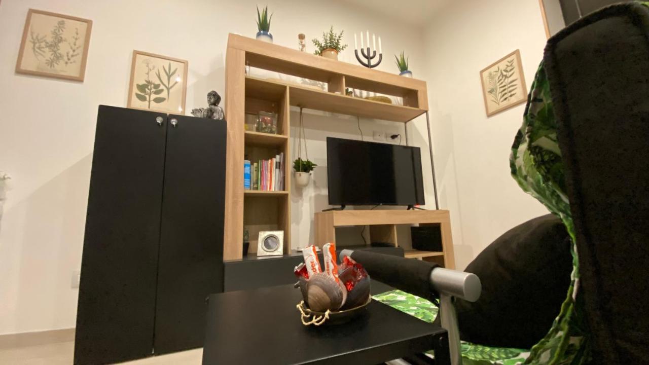Officinale Rome Apartment, Pineta Sacchetti Ngoại thất bức ảnh